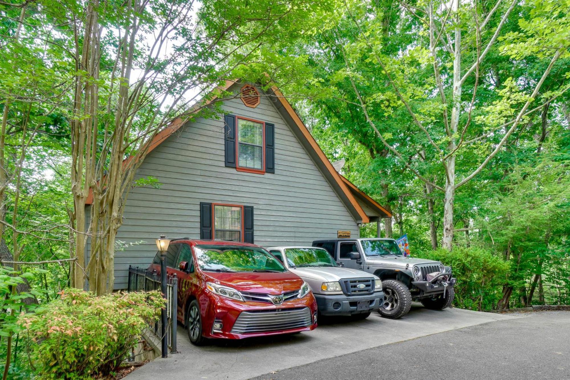 Smoky Mountain Cabin With Deck And Hot Tub! 鸽子谷 外观 照片