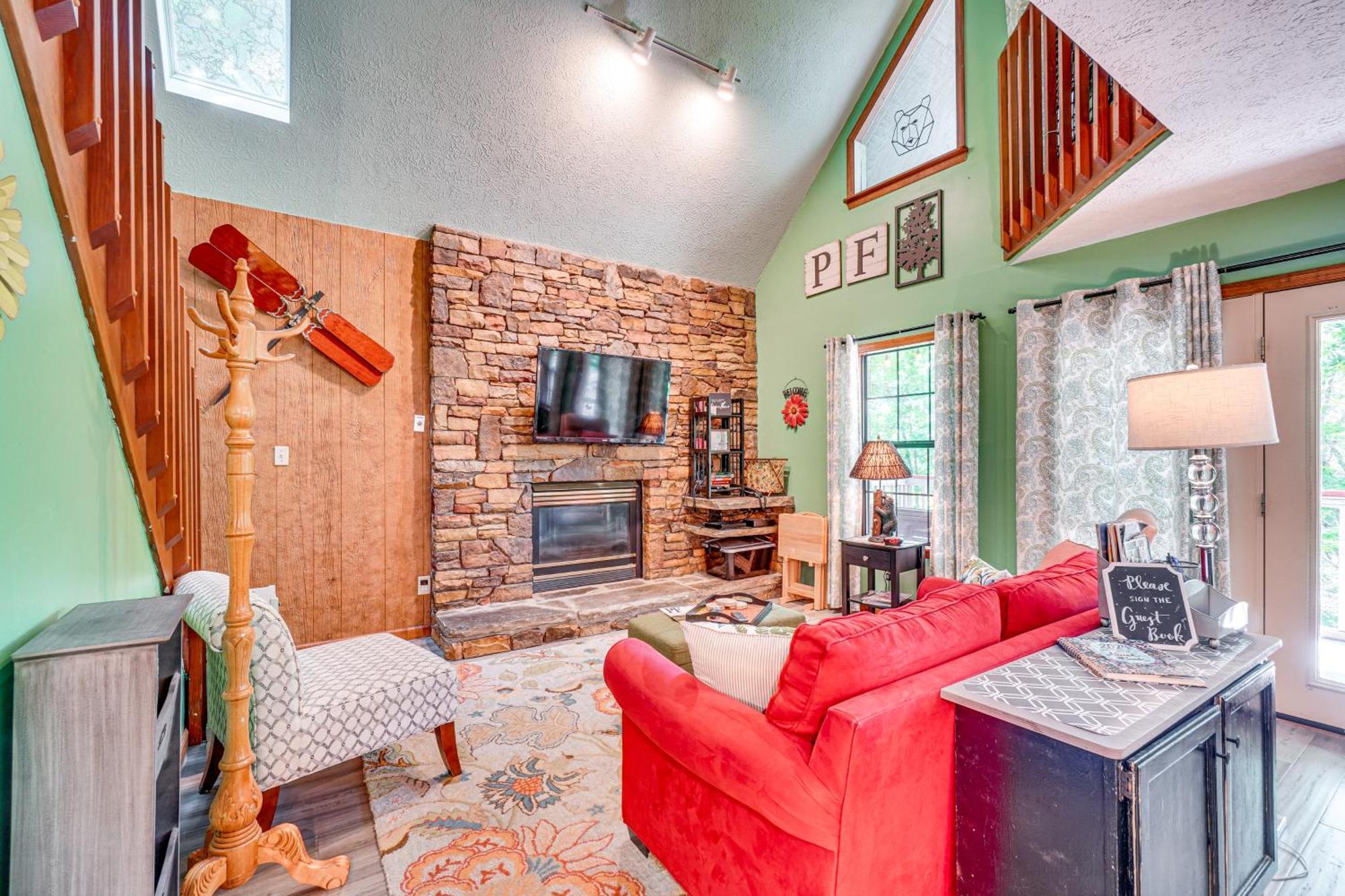 Smoky Mountain Cabin With Deck And Hot Tub! 鸽子谷 外观 照片