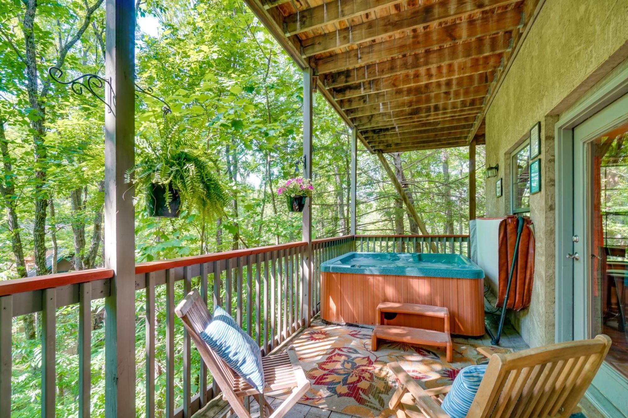 Smoky Mountain Cabin With Deck And Hot Tub! 鸽子谷 外观 照片